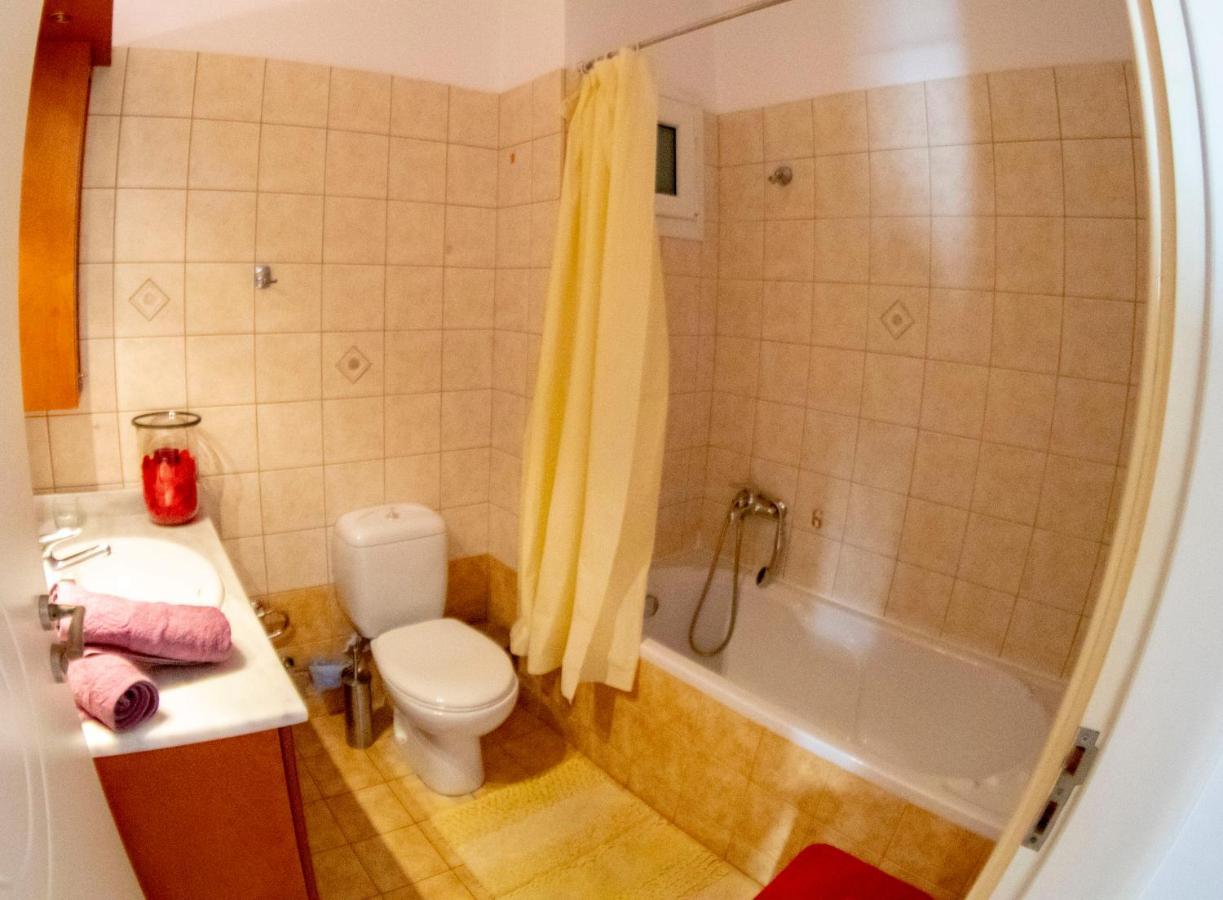 A Quiet Apartment Close To The Sea กูเวส ภายนอก รูปภาพ