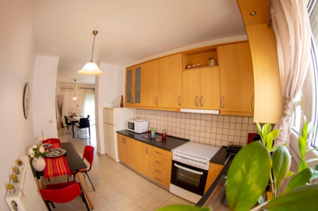 A Quiet Apartment Close To The Sea กูเวส ภายนอก รูปภาพ